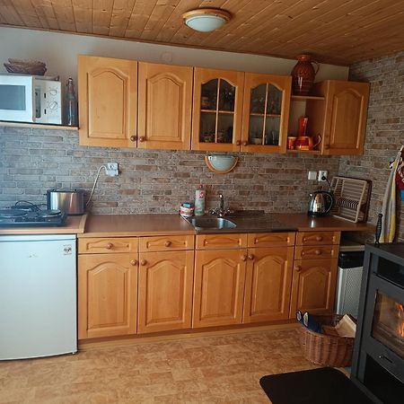 Chata Lazne Evzenie Klášterec nad Ohří Buitenkant foto