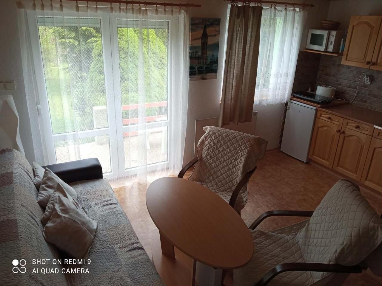 Chata Lazne Evzenie Klášterec nad Ohří Buitenkant foto