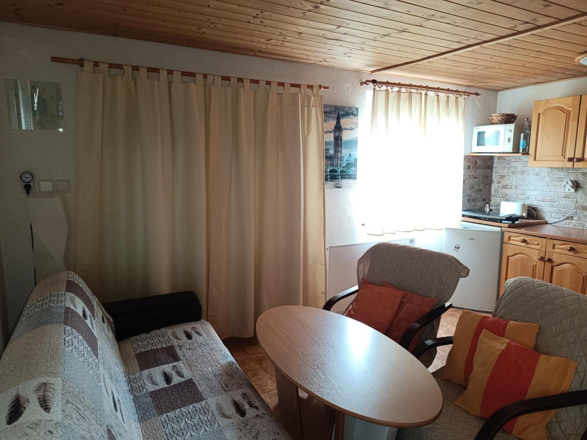 Chata Lazne Evzenie Klášterec nad Ohří Buitenkant foto